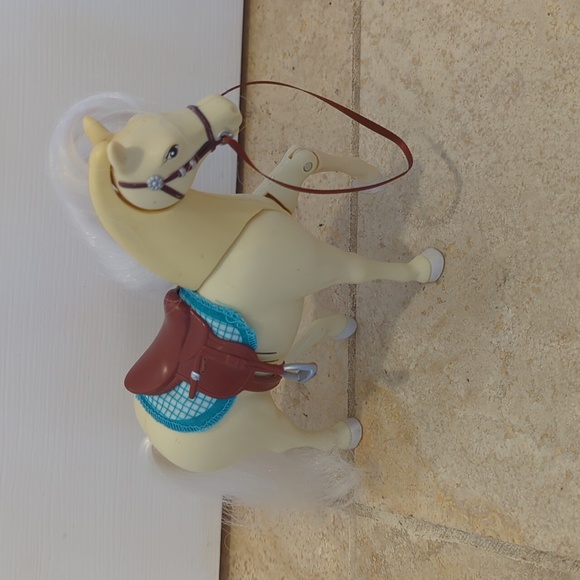 Fisher Price set of 2 talking horses - Picture 3 of 12